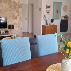 Bella Apartament Mandre