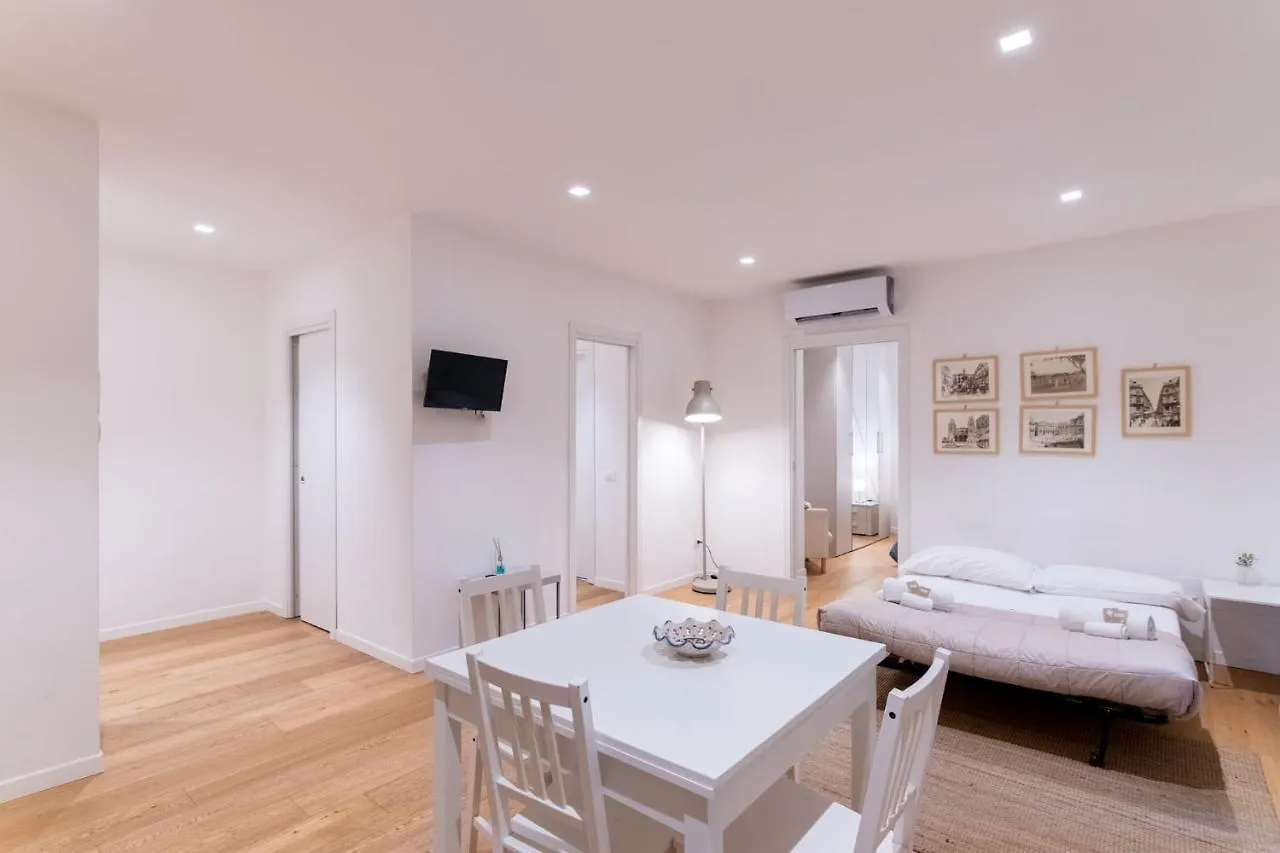 Central Mezzanine Palermo Apartment