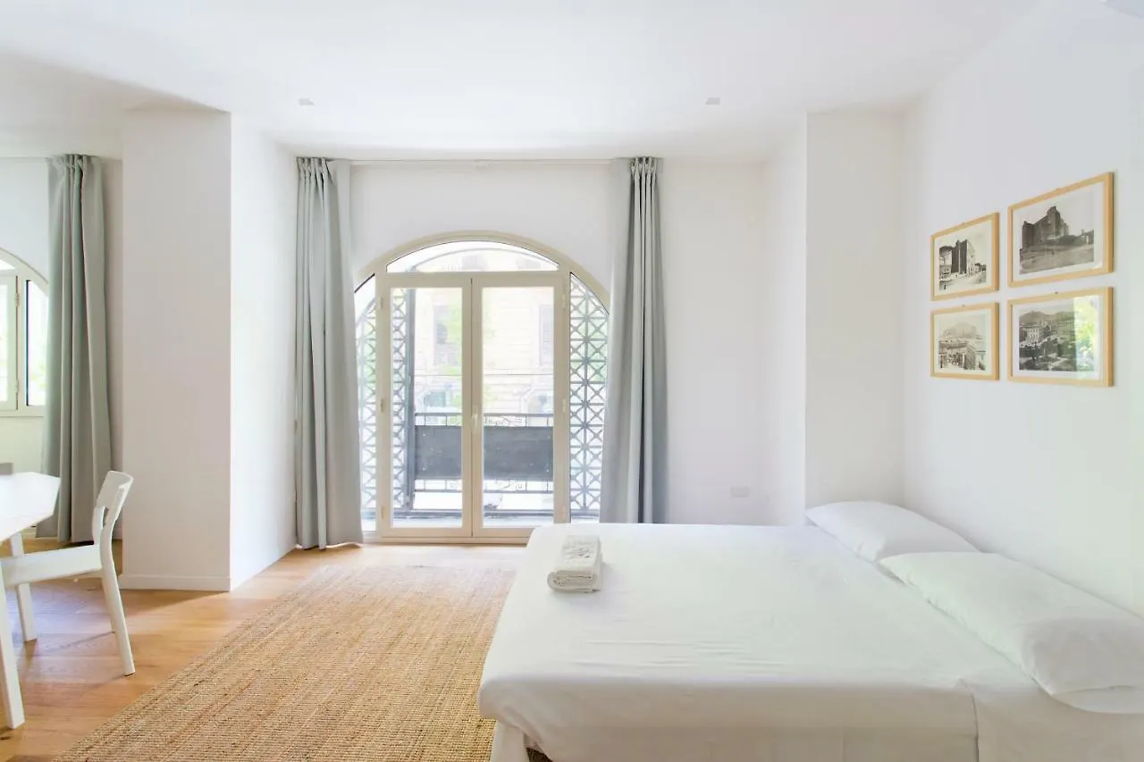 Central Mezzanine Palermo Apartment