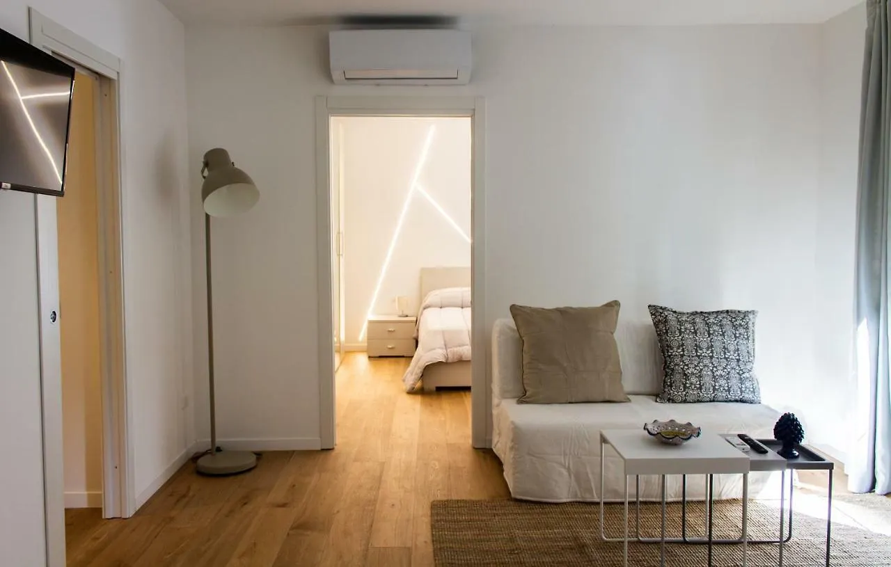 Apartment Central Mezzanine Palermo Italy